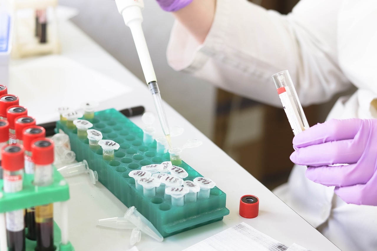 最新疫情信息海报，实时传递防控动态，共同构筑健康防线