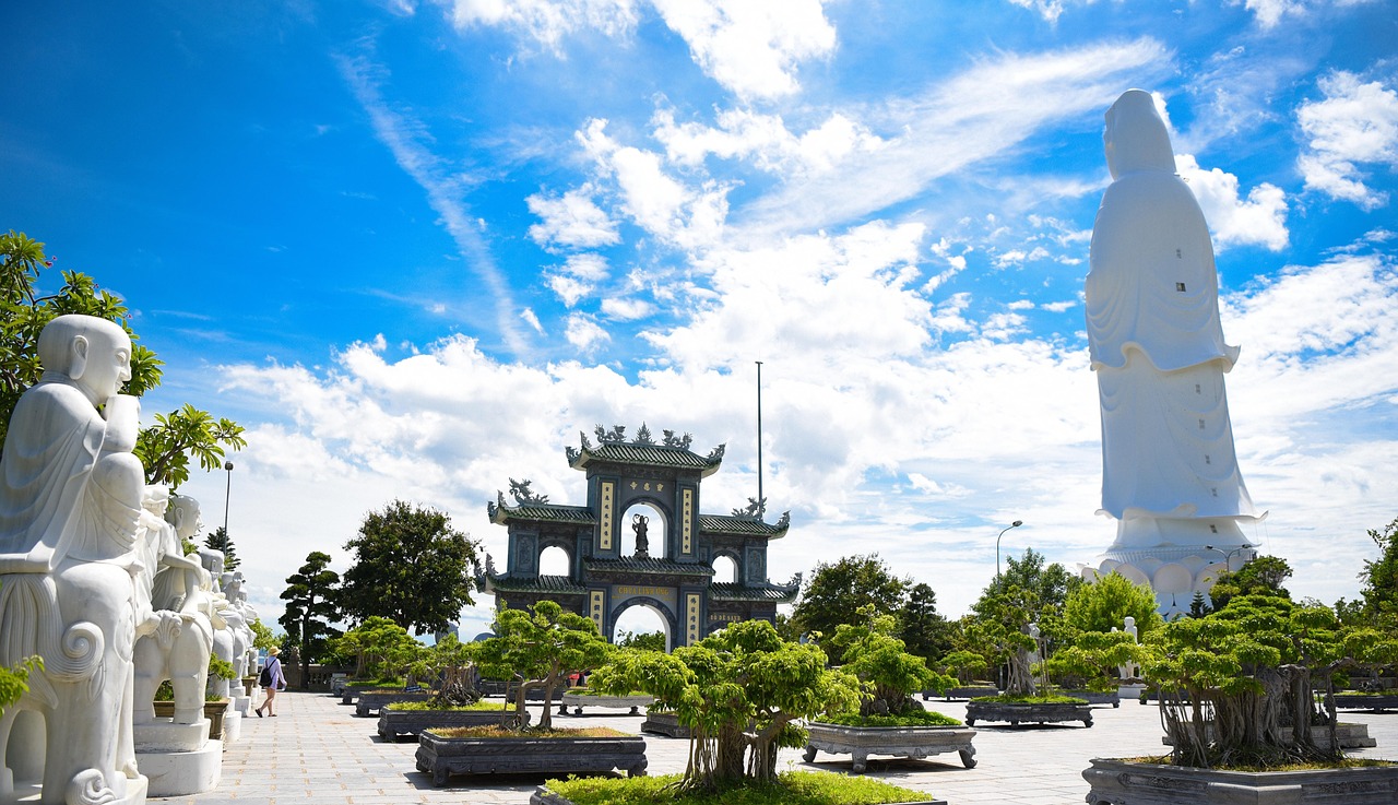 五月星光闪耀瞬间，朴恩惠最新动态揭秘
